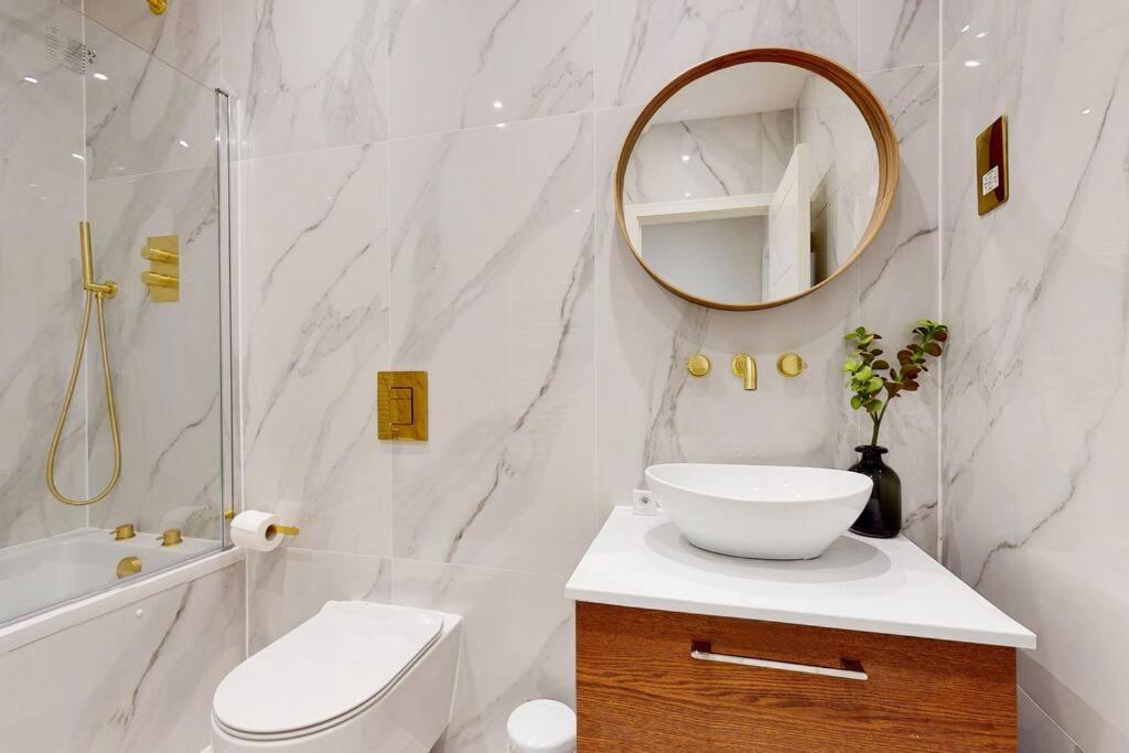 Appartamento Elegant 2bed Flat 10min To Wimbledon Tennis Courts Londra